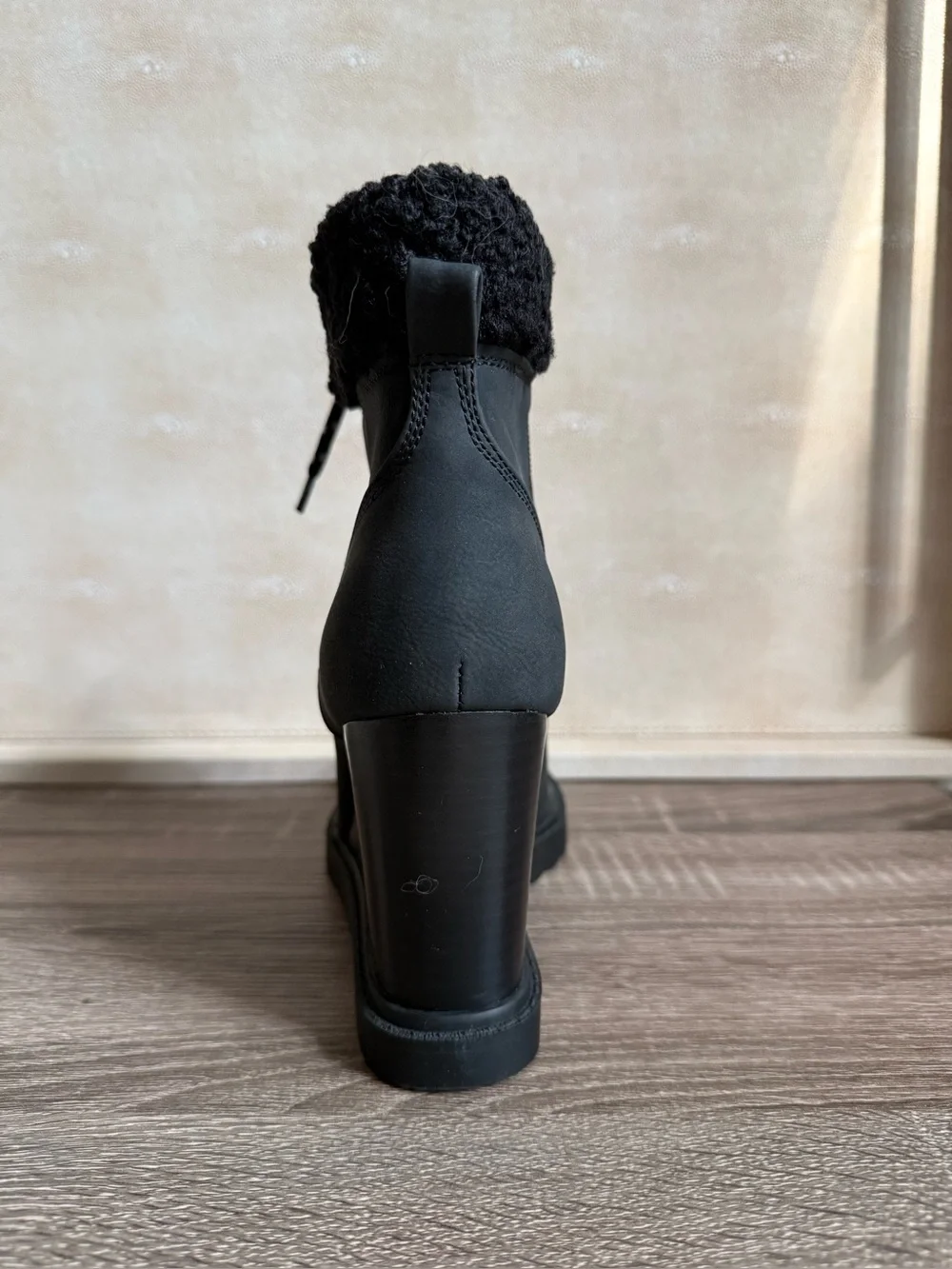 BRAND NEW Dolce Vita Sherman Black Faux Shearling Wedge Booties - 9.5